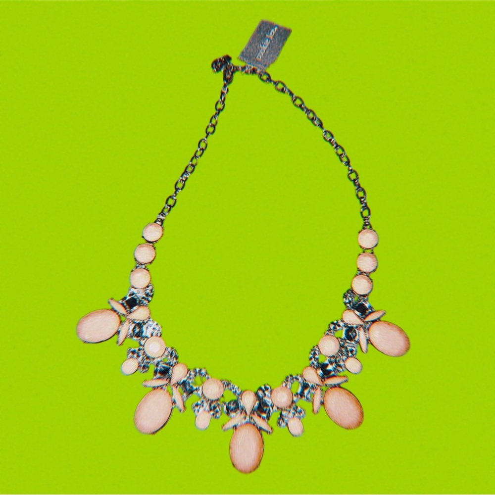 New W/Tags “Cookie Lee” Peach/Silver Necklace (One Size)